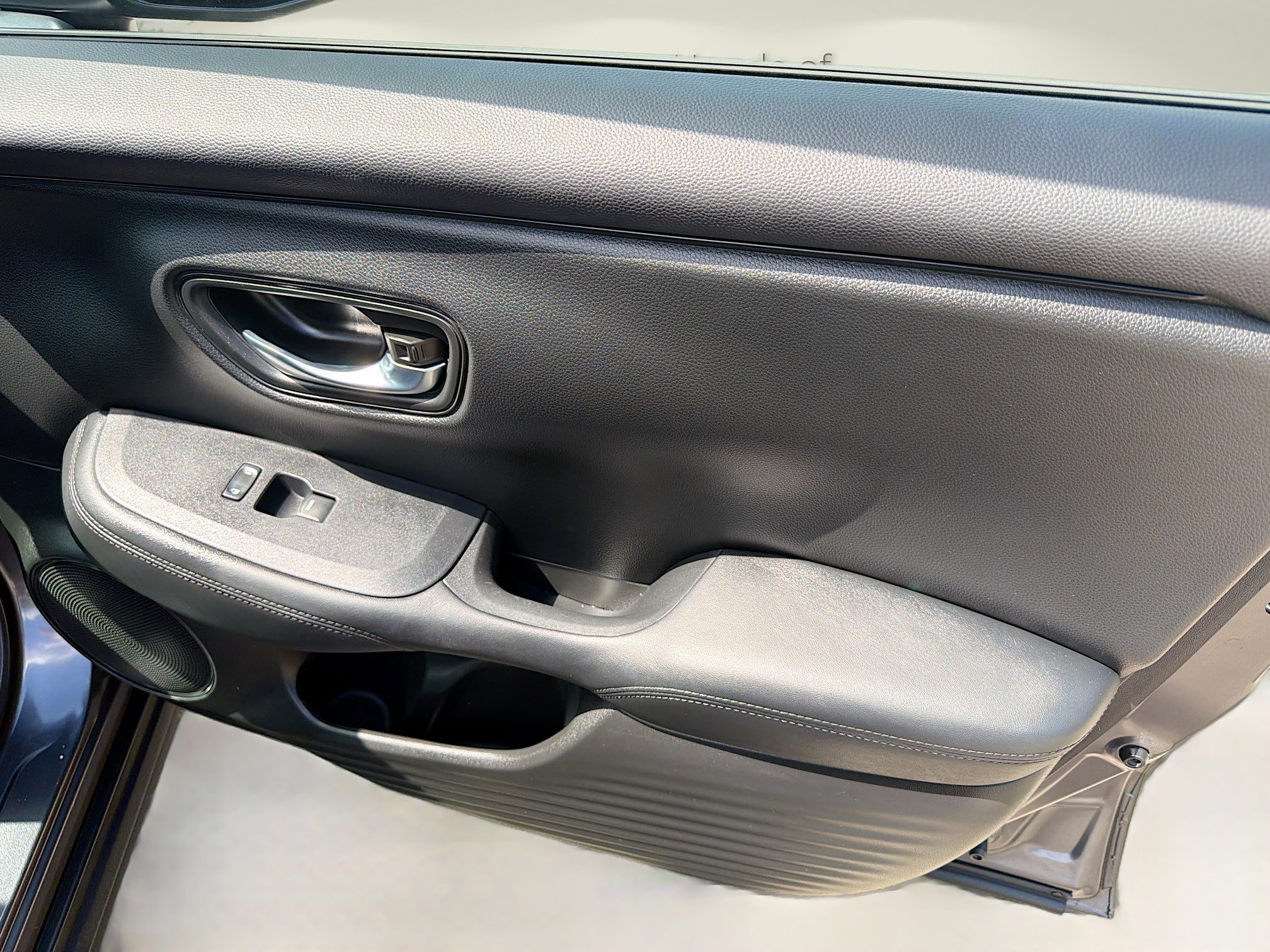 Certified 2023 Honda HR-V LX image 33