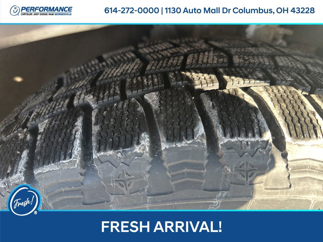 Used 2020 Ford Escape SE image 11