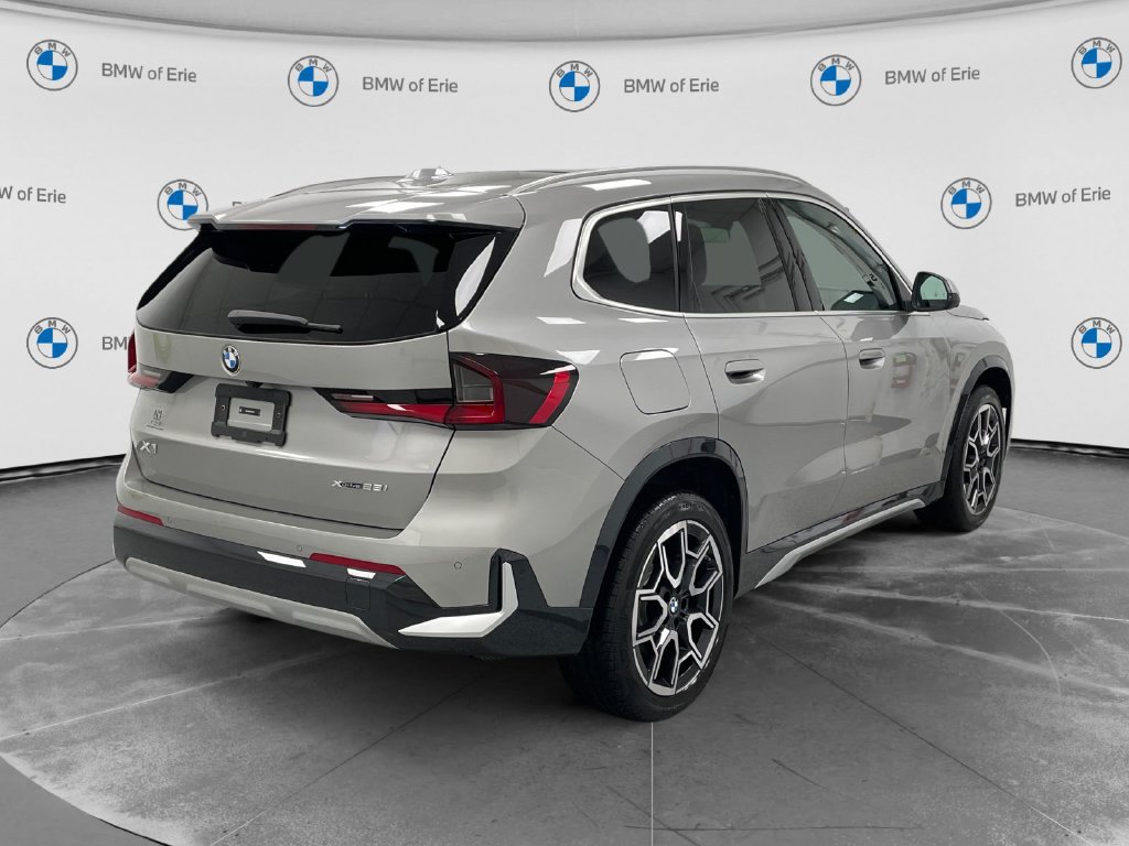 New 2027 BMW X1 xDrive28i AWD/4WD image 4