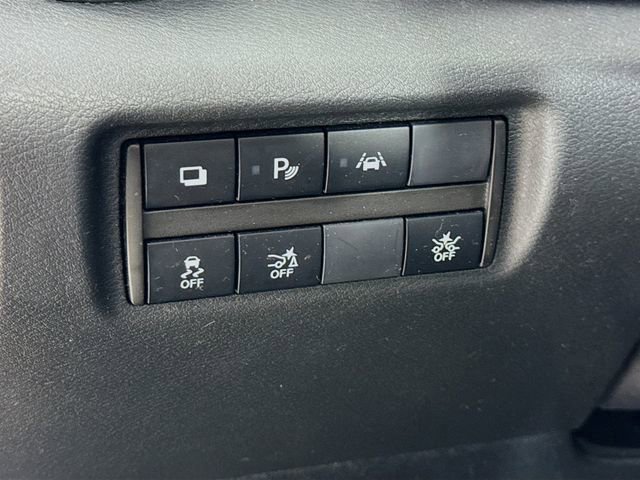 Used 2020 Nissan Versa S image 10