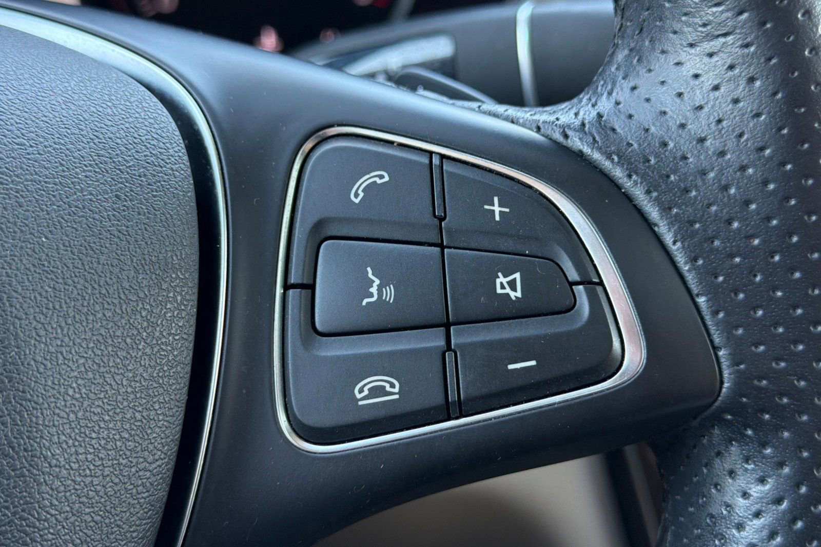 Used 2019 Mercedes-Benz GLC 300 image 28