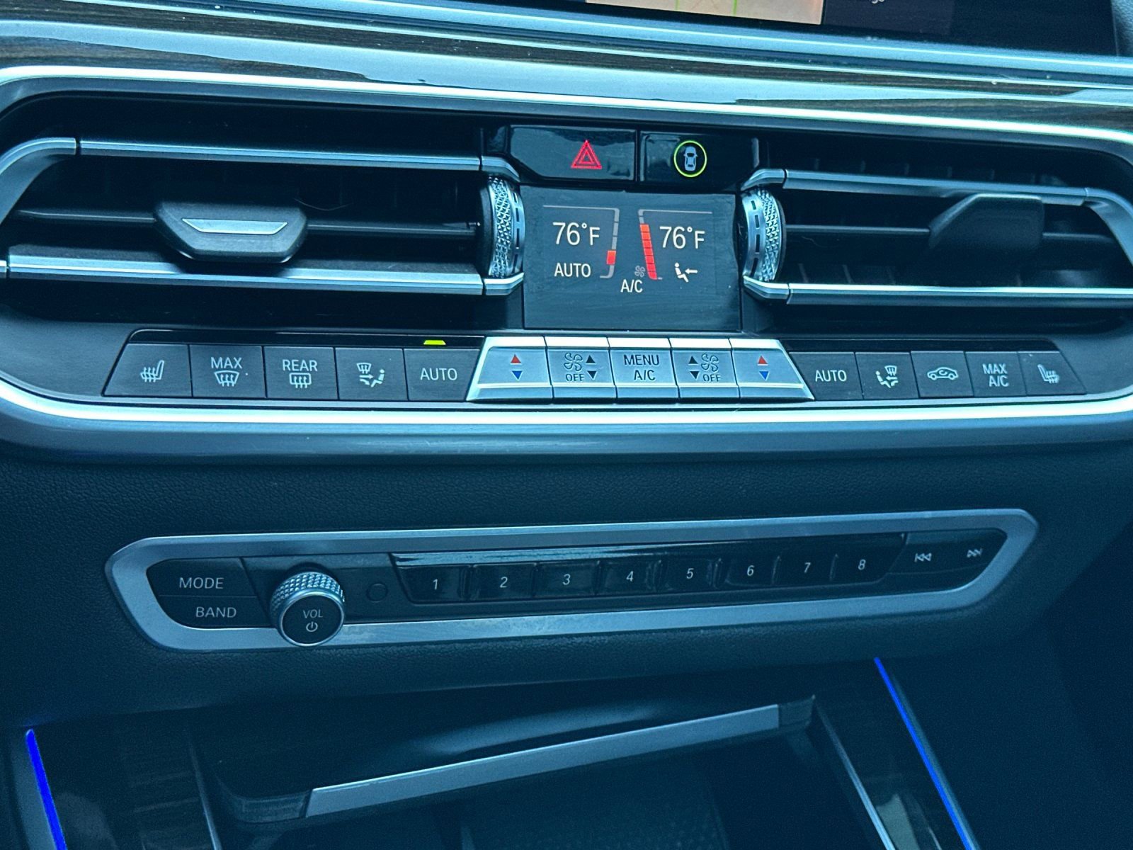 Used 2020 BMW X5 xDrive40i w/ Premium Package image 24