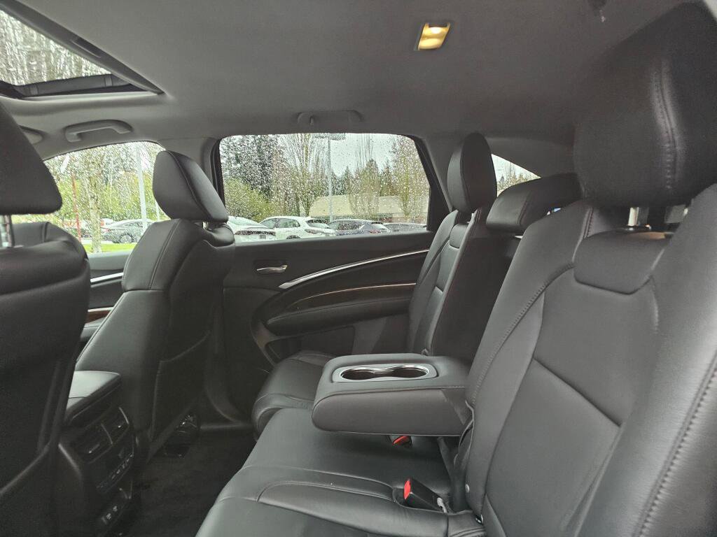 Used 2018 Acura MDX SH-AWD image 16