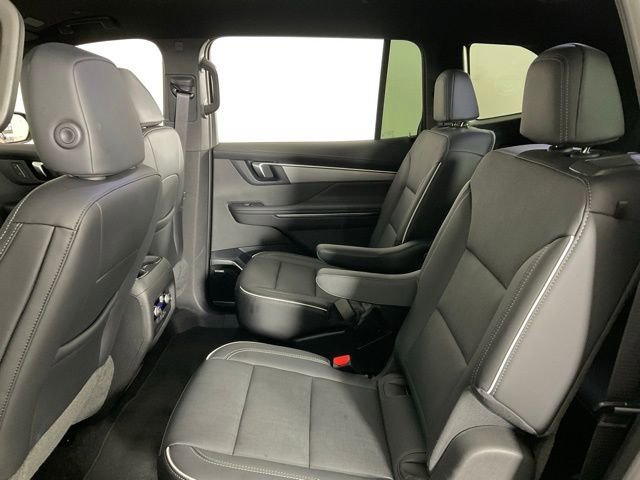 Used 2025 Buick Enclave Preferred image 33