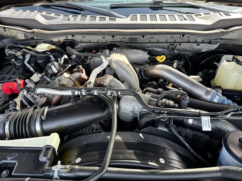 Used 2023 Ford F250 Platinum AWD/4WD image 26
