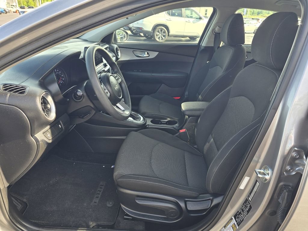 Used 2023 Kia Forte LXS FWD image 12