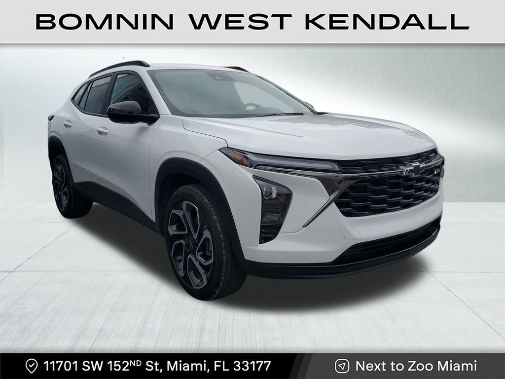 Used 2025 Chevrolet Trax RS w/ Driver Confidence Package image 1