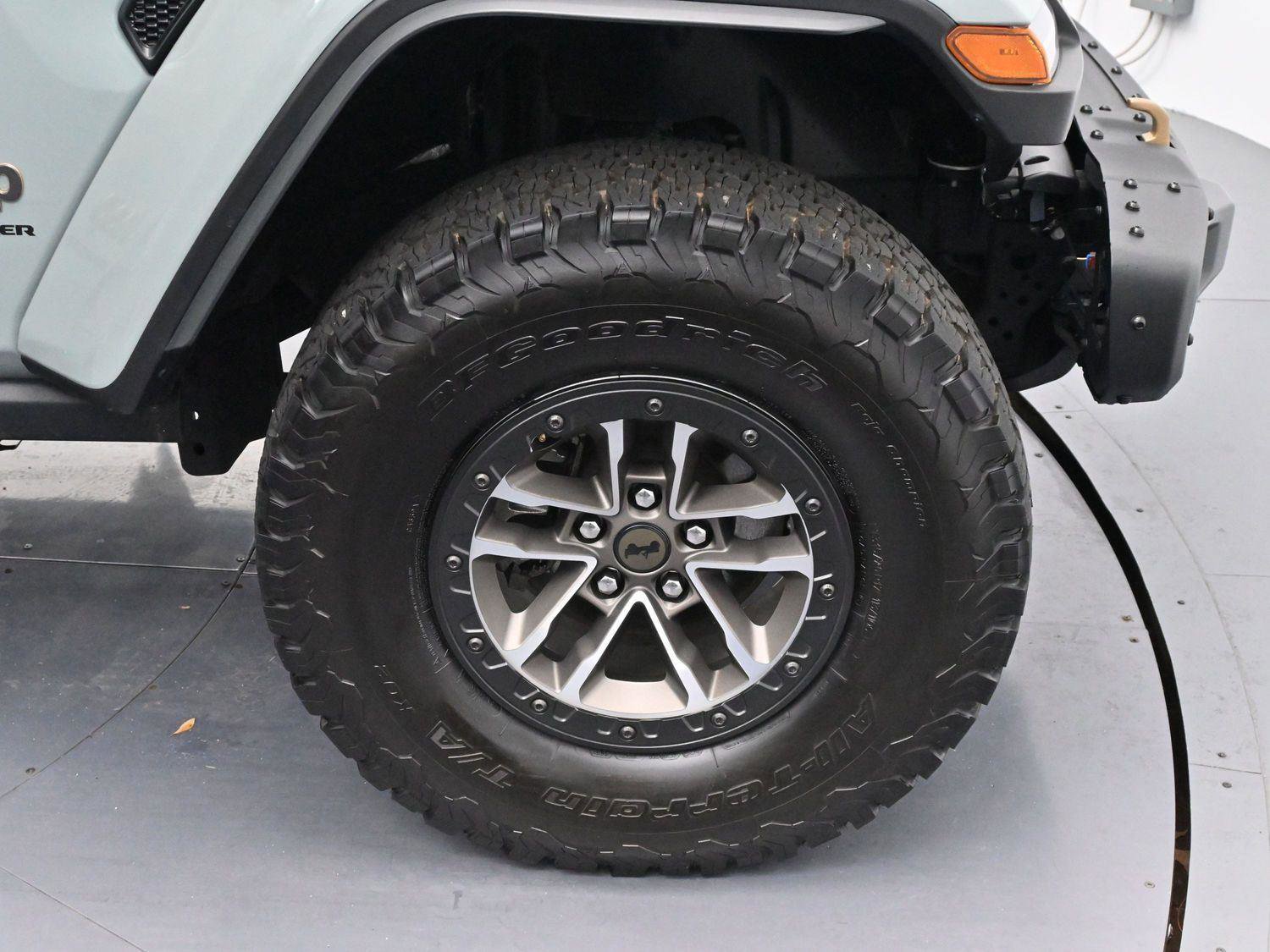 Used 2024 Jeep Wrangler Unlimited Rubicon 392 image 32