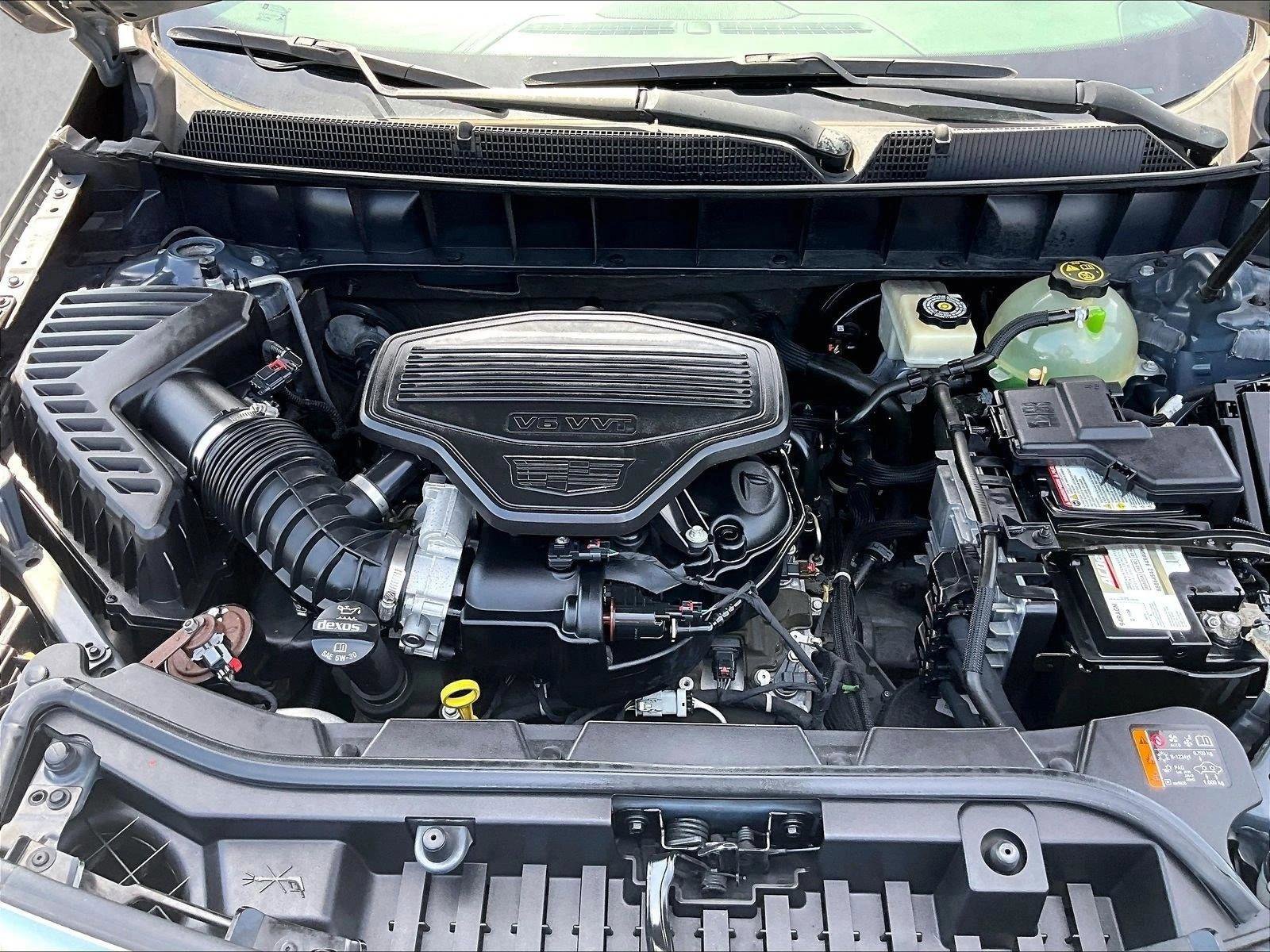 Used 2018 Cadillac XT5 FWD w/ LPO, Wheel Lock Package image 11