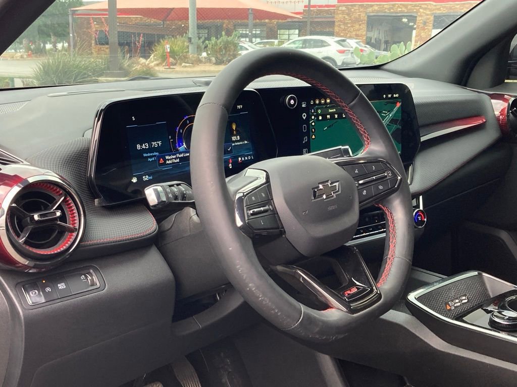 Used 2025 Chevrolet Equinox RS image 9