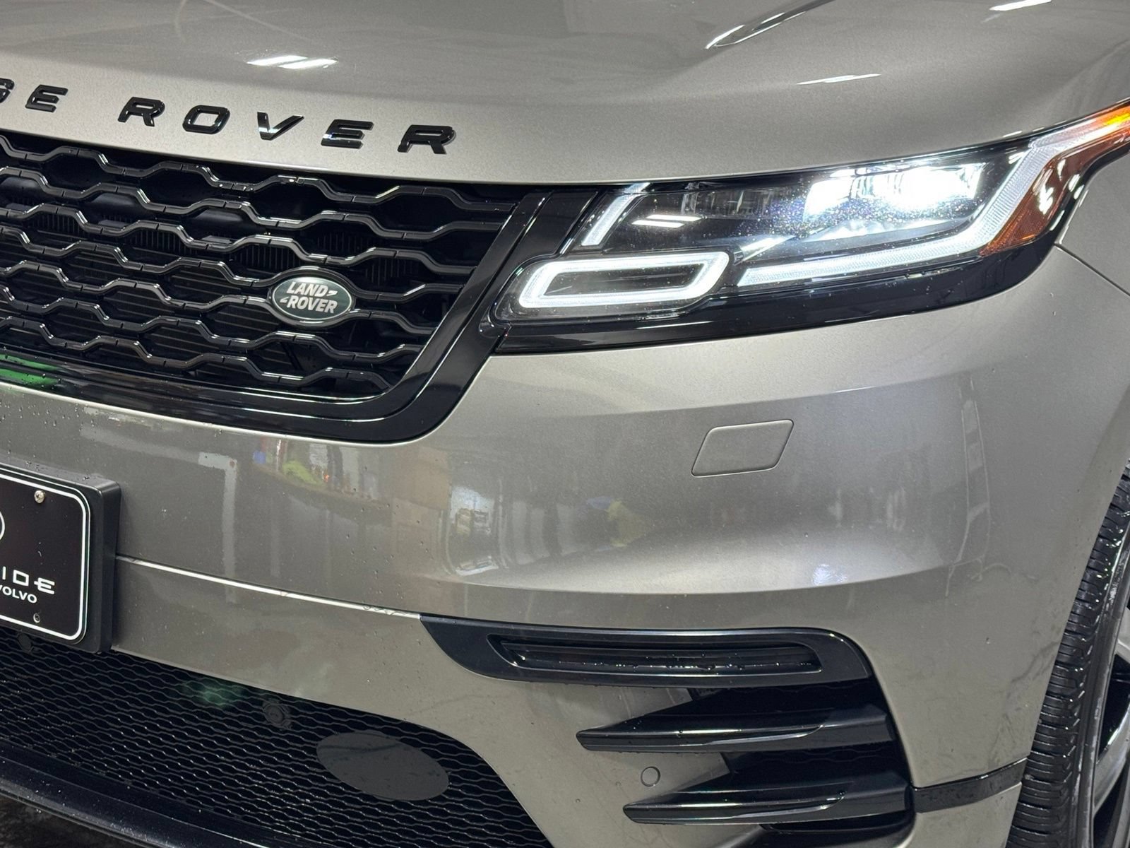Used 2020 Land Rover Range Rover Velar R-Dynamic S AWD/4WD image 61