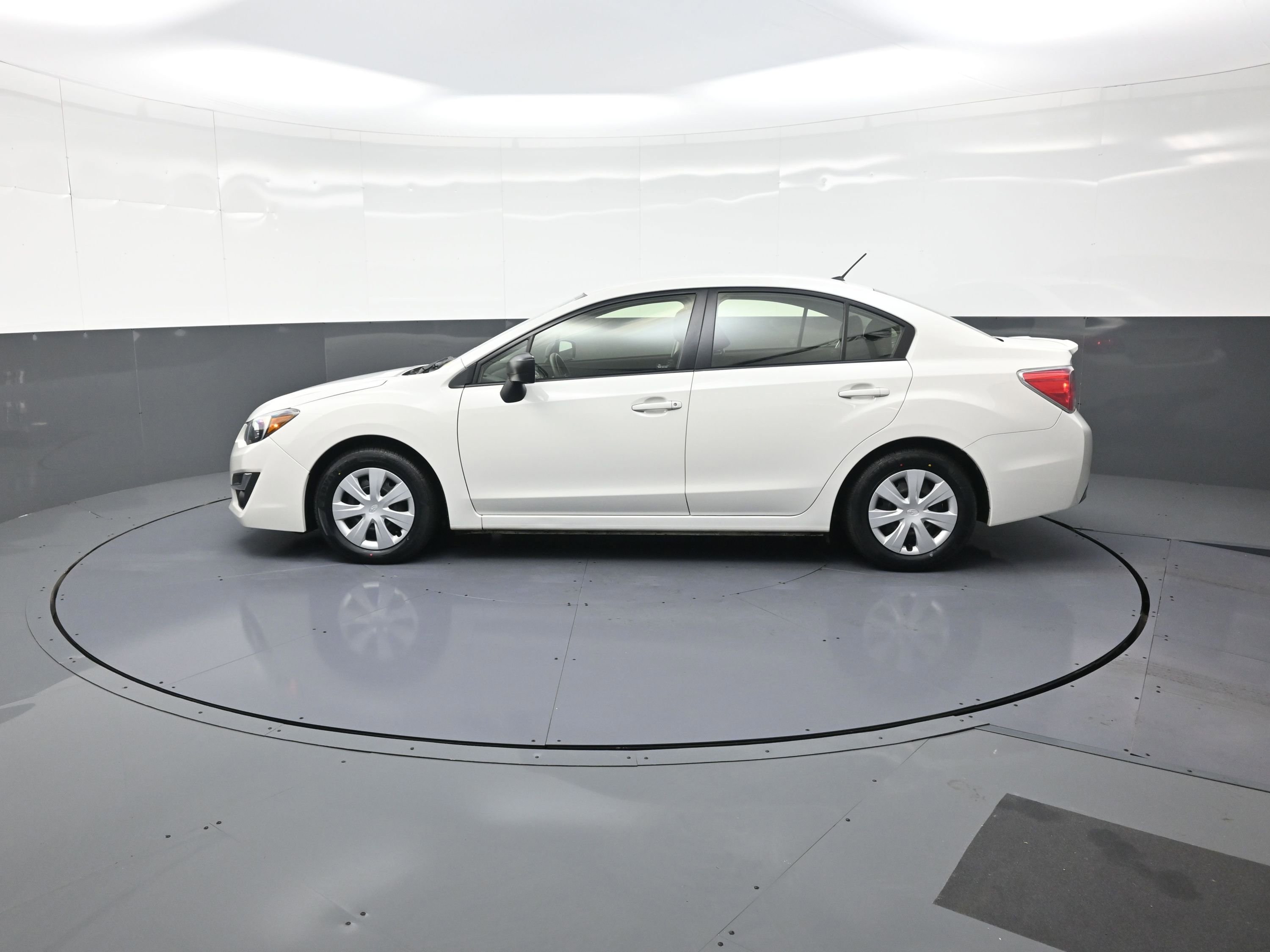 Used 2015 Subaru Impreza 2.0i image 6