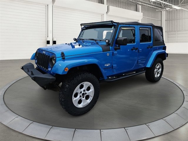 Used 2015 Jeep Wrangler Unlimited Sahara w/ Connectivity Group image 9