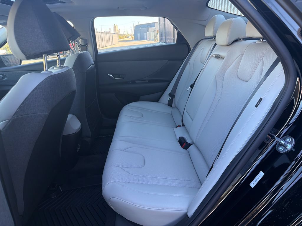 New 2026 Hyundai Elantra Limited FWD image 19