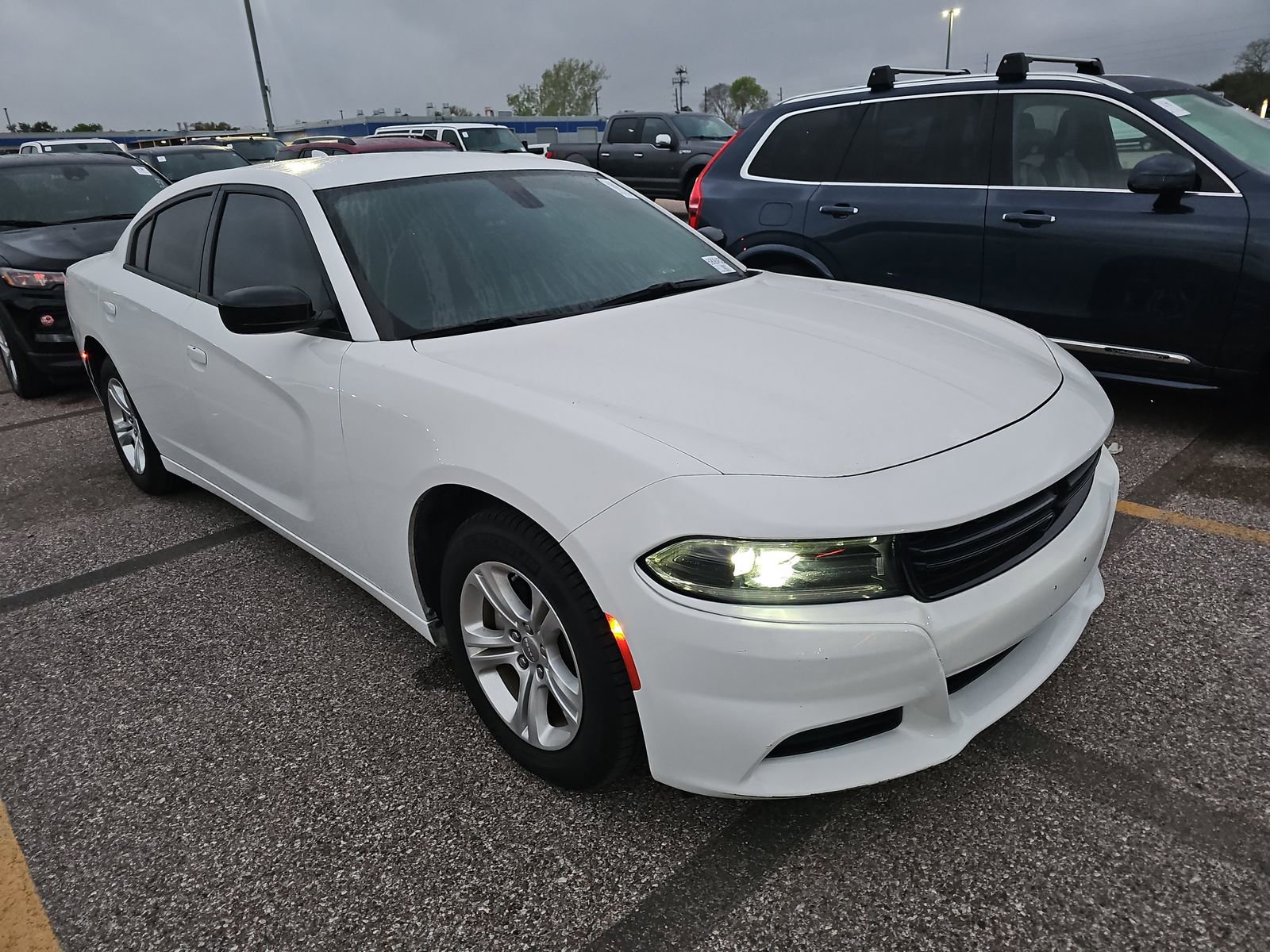 Used 2023 Dodge Charger SXT image 4