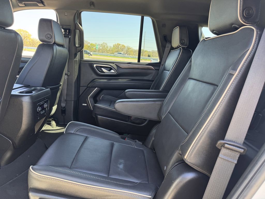 Used 2024 Chevrolet Tahoe Premier RWD image 28