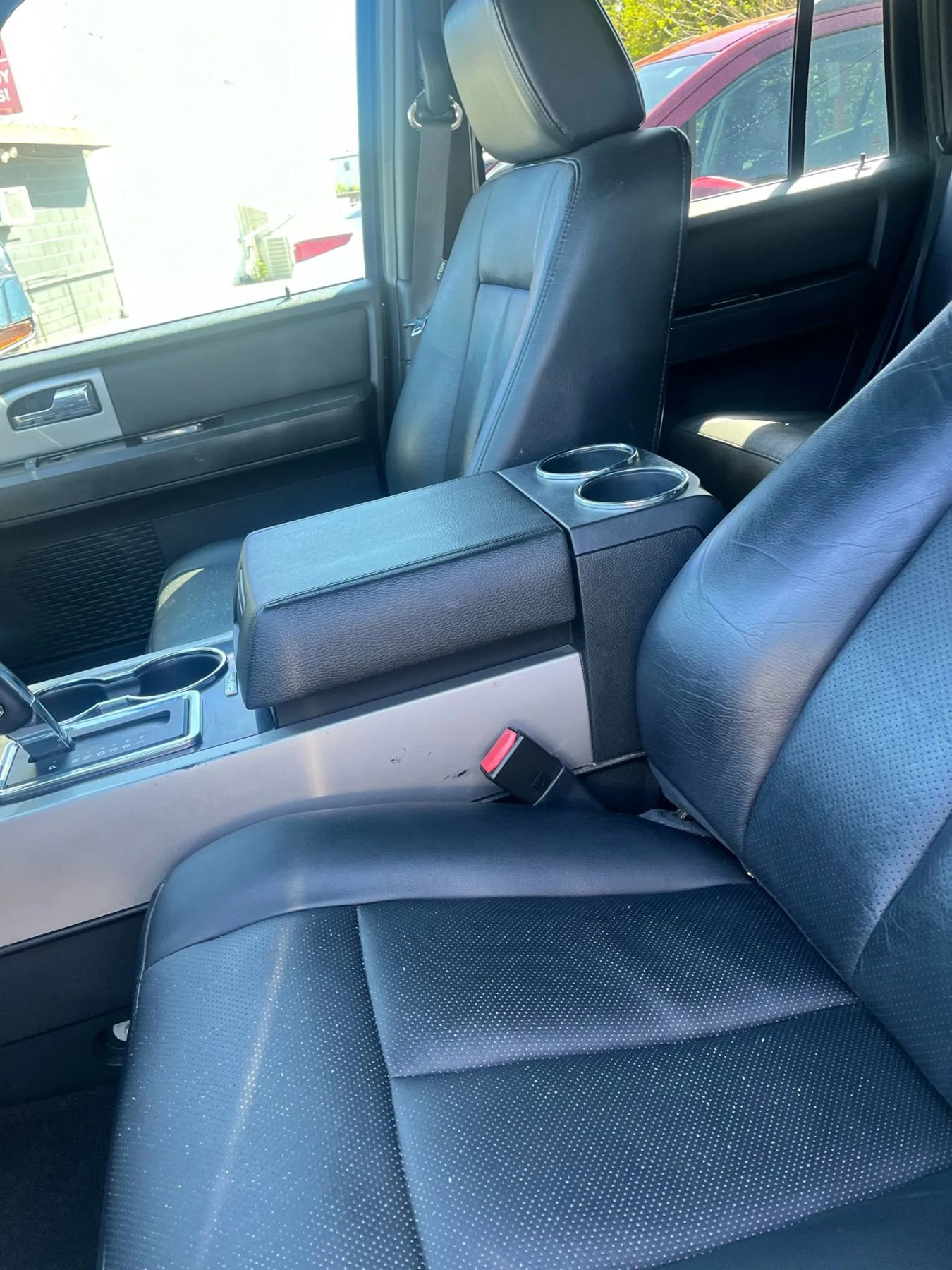 Used 2014 Ford Expedition Limited w/ Equipment Group 301A image 7