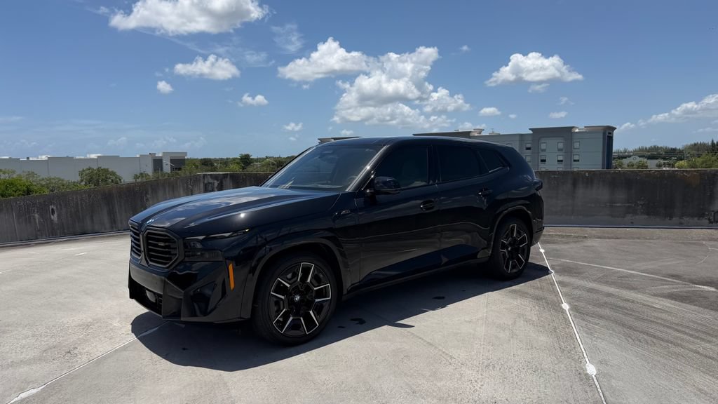 Used 2023 BMW XM AWD/4WD image 9