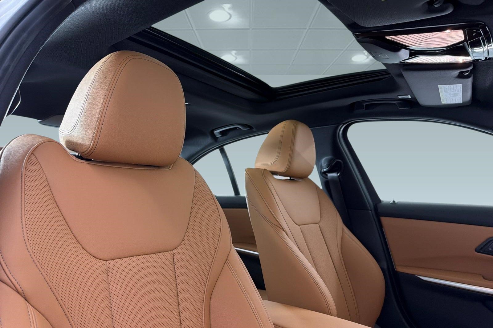 New 2026 BMW 330i Sedan w/ Premium Package RWD image 22