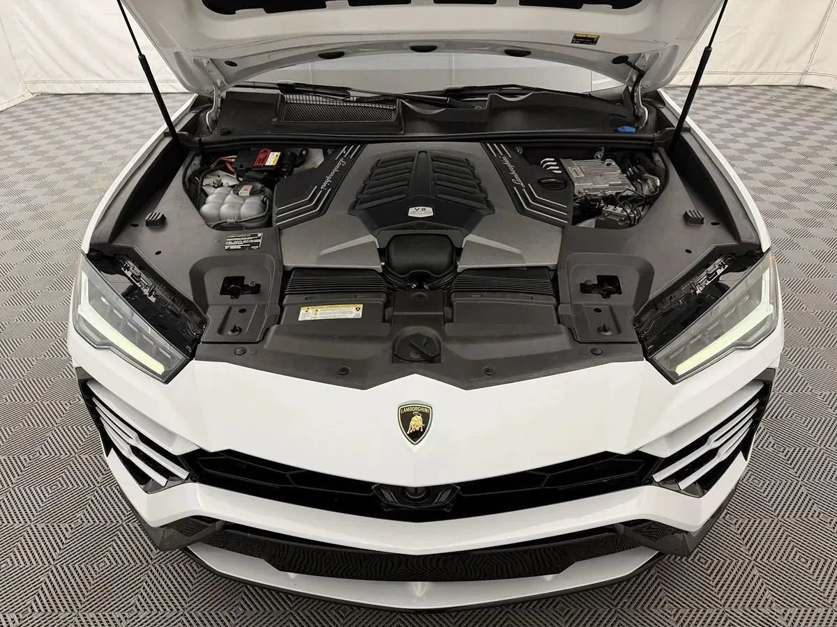 Used 2021 Lamborghini Urus AWD/4WD image 56