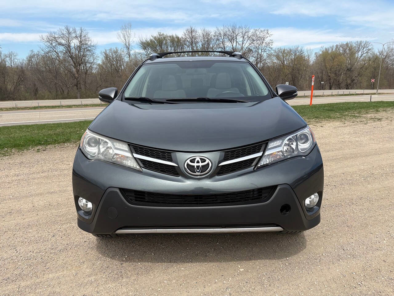 Used 2015 Toyota RAV4 XLE AWD/4WD image 5