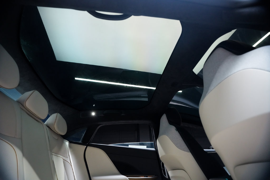 Used 2023 Lucid Air Touring AWD/4WD image 53