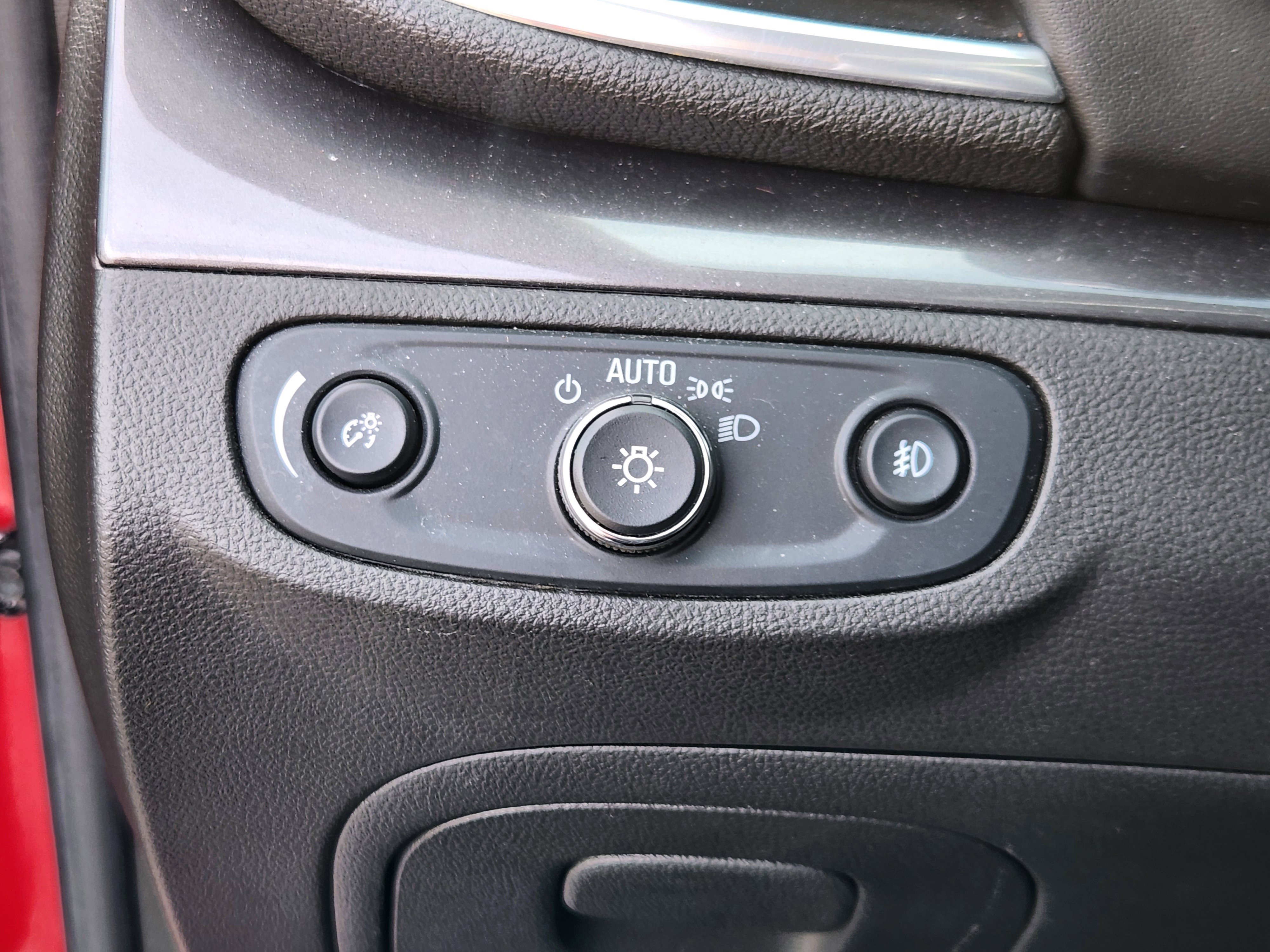 Used 2017 Buick Encore Sport Touring image 25