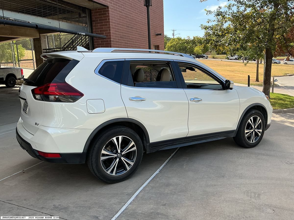 Used 2020 Nissan Rogue SV w/ Sun & Sound Touring Package FWD image 4