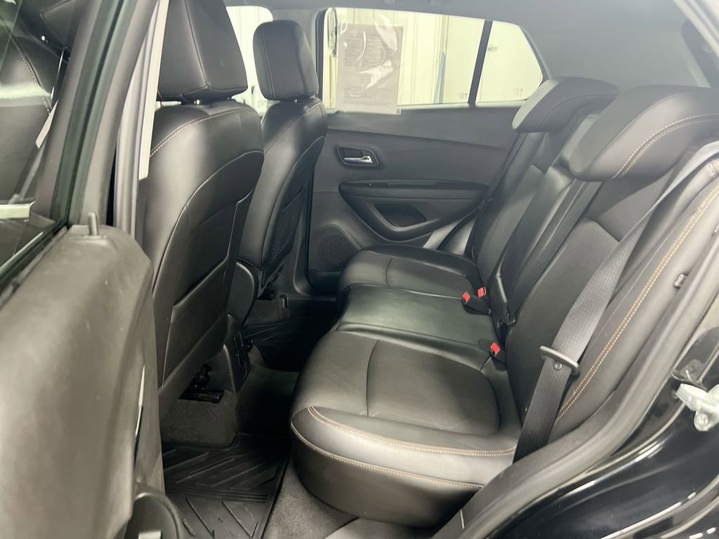 Used 2017 Chevrolet Trax LT w/ Driver Confidence Package image 22