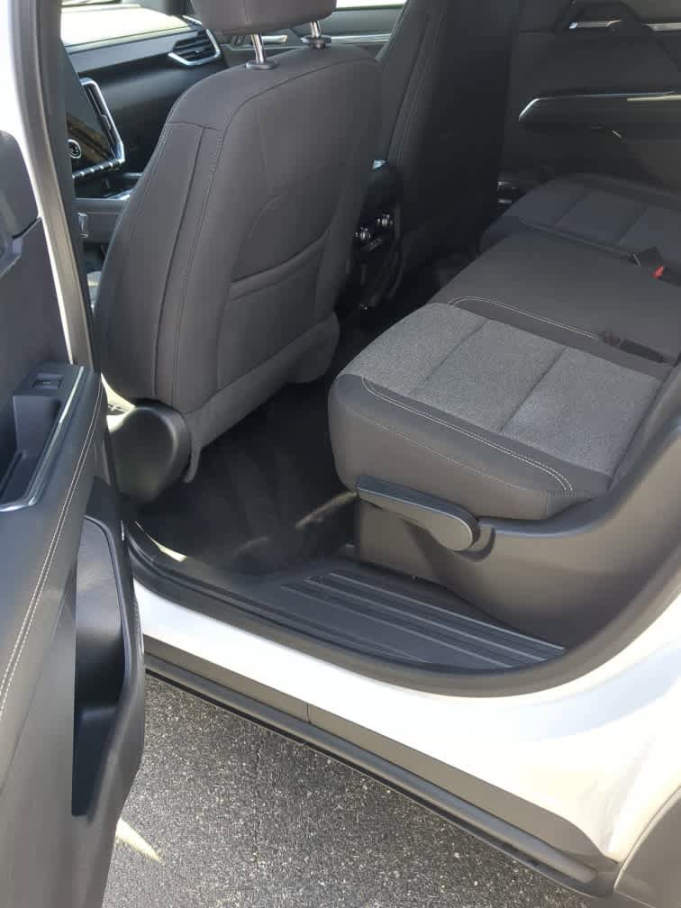Used 2025 GMC Acadia Elevation image 16