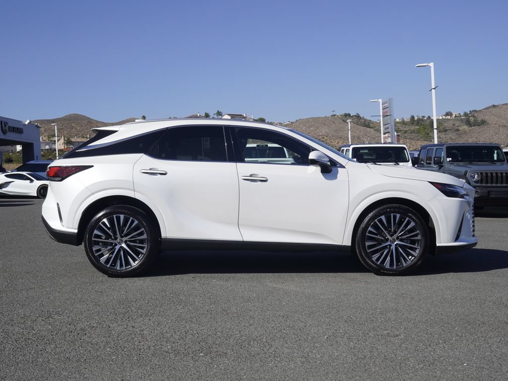 Used 2023 Lexus RX 350 Premium Plus w/ Cold Area Package FWD image 3