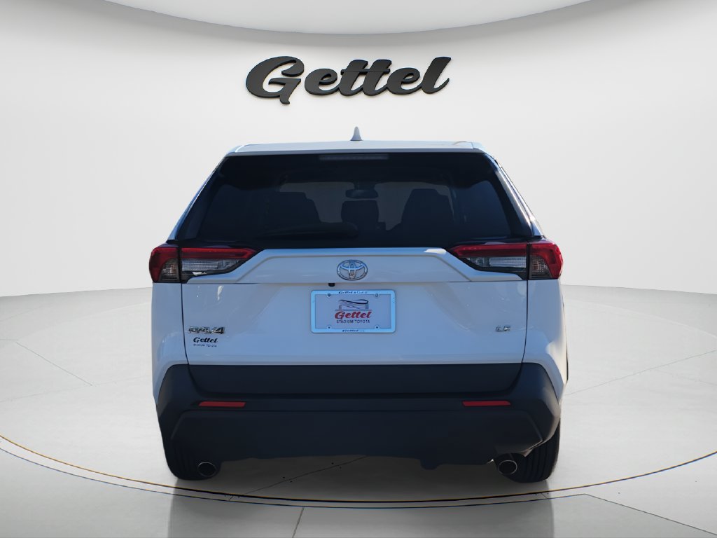 Used 2024 Toyota RAV4 LE FWD image 6