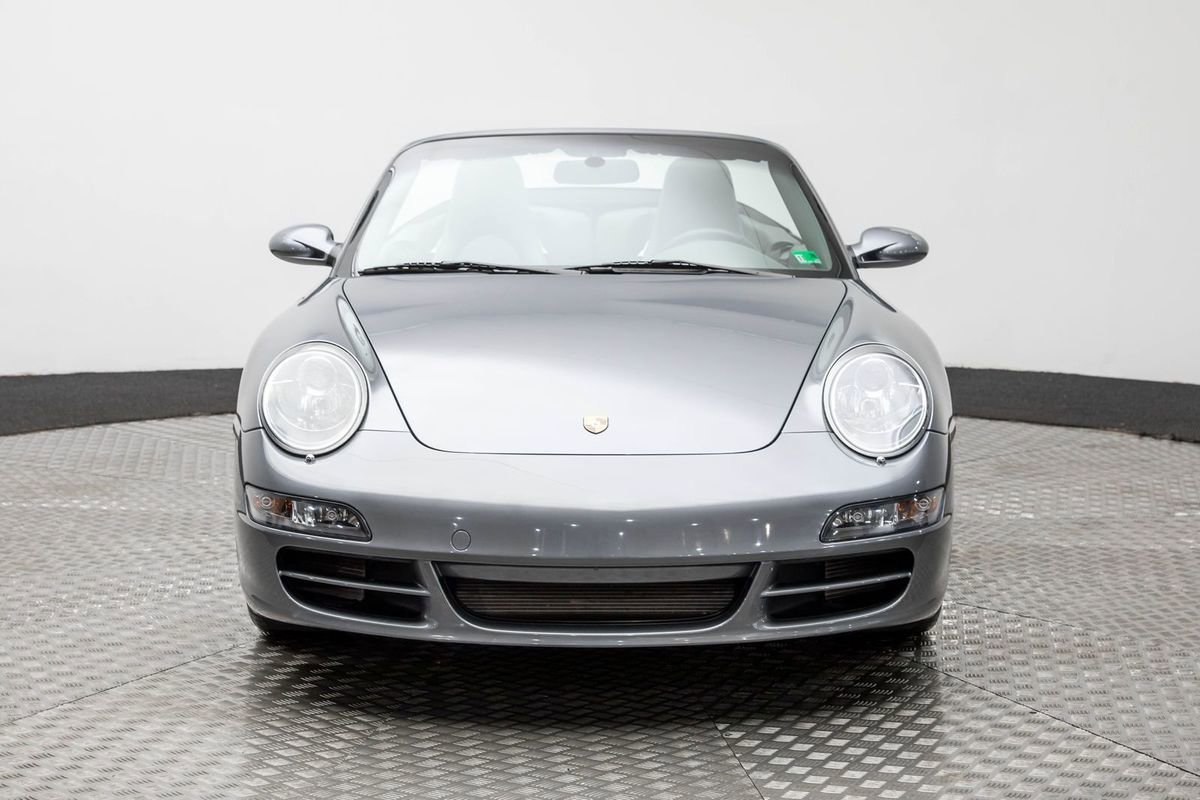 Used 2006 Porsche 911 Carrera image 3