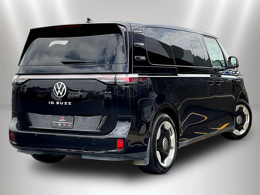 Used 2025 Volkswagen ID. Buzz Pro S RWD image 6