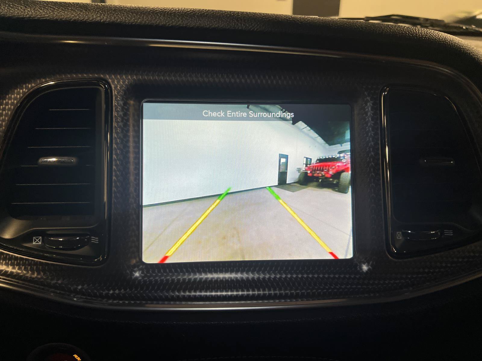 Used 2015 Dodge Challenger SRT Hellcat RWD image 18