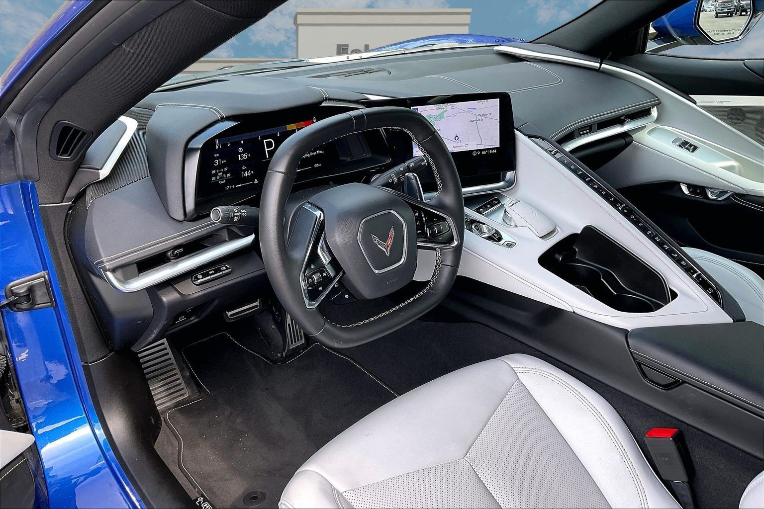 Used 2021 Chevrolet Corvette Stingray Preferred Cpe w/ Battery Protection Package RWD image 13