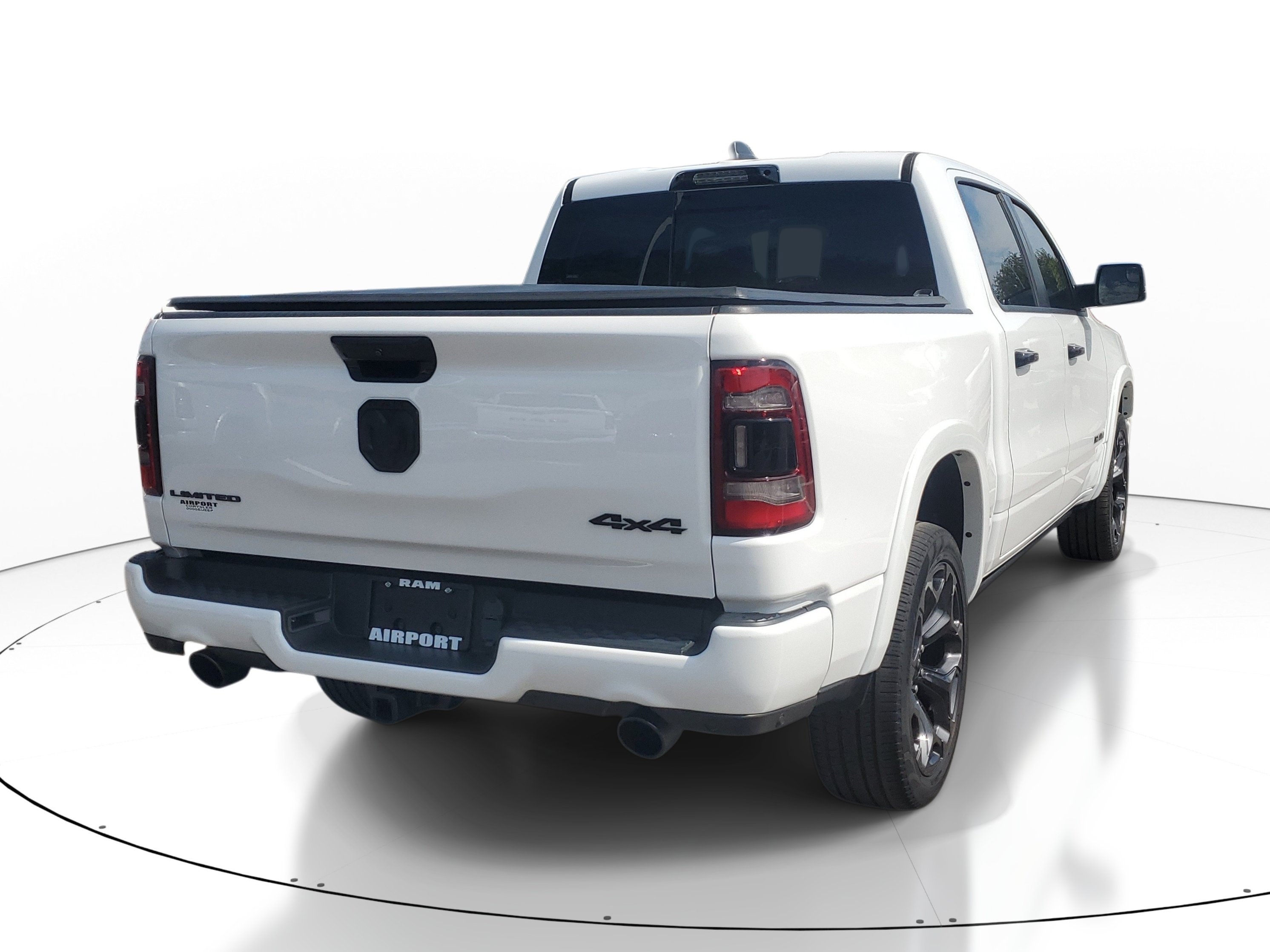 Used 2023 RAM 1500 Limited AWD/4WD image 6