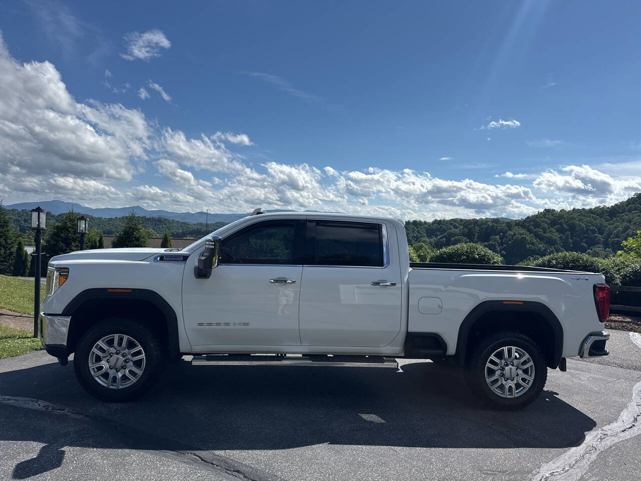 Used 2023 GMC Sierra 3500 SLT w/ SLT Convenience Package AWD/4WD image 1
