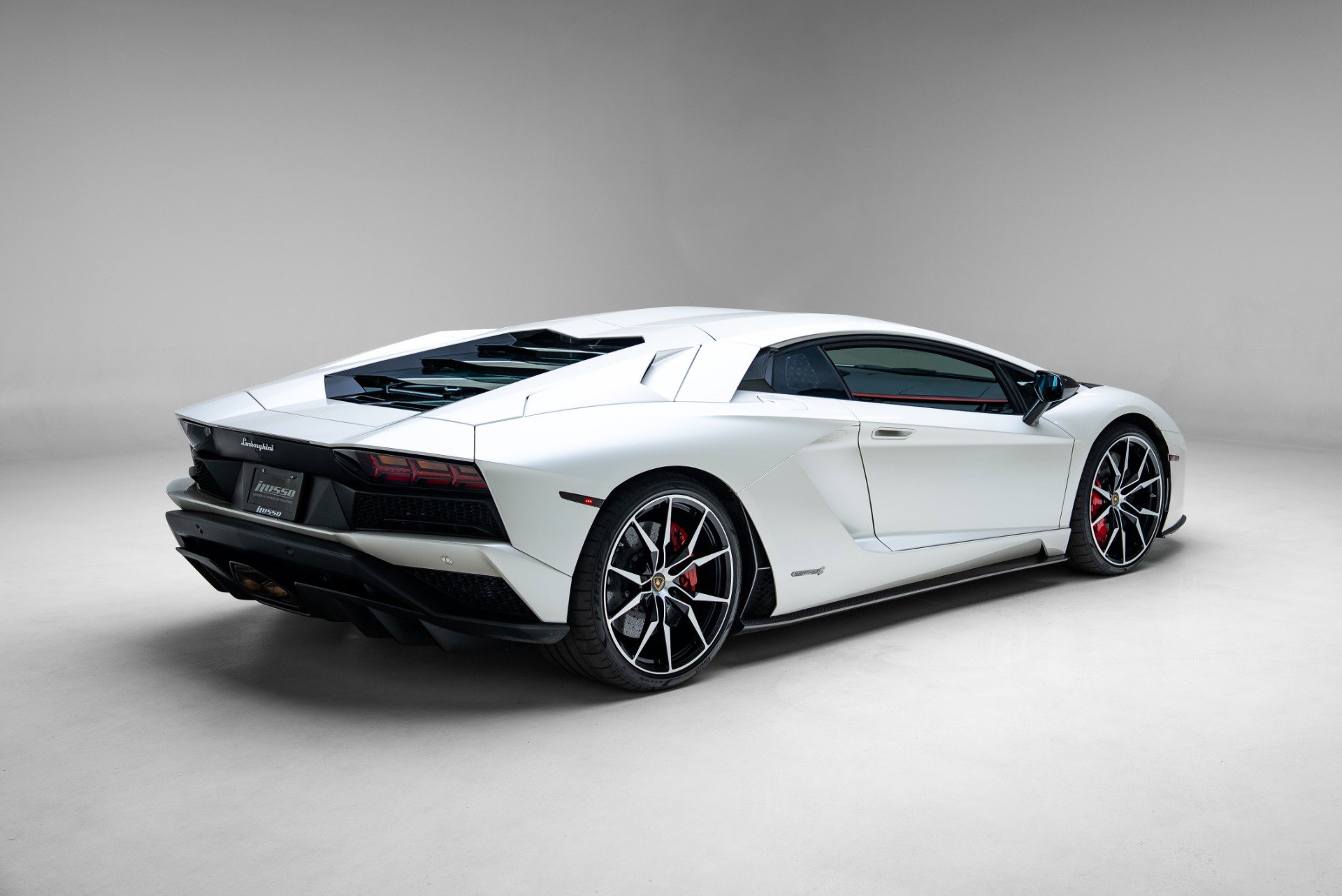 Used 2017 Lamborghini Aventador S image 24