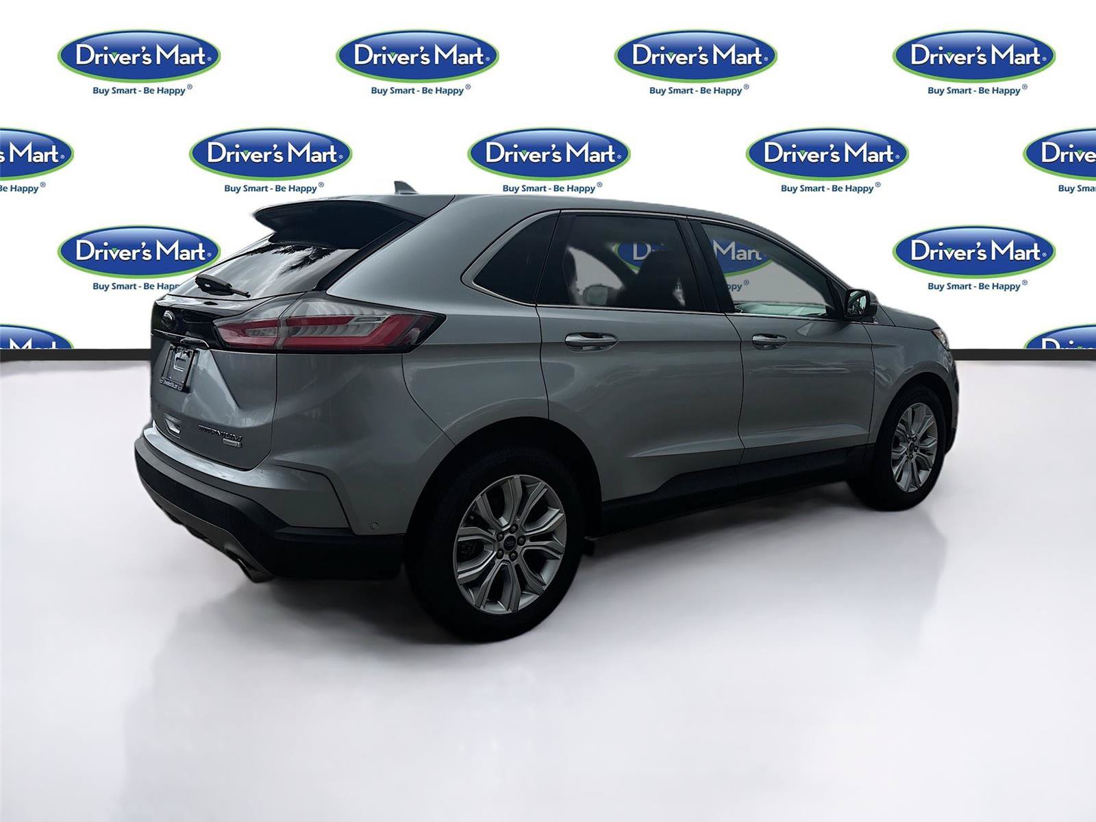 Used 2020 Ford Edge Titanium w/ Equipment Group 301A FWD image 7
