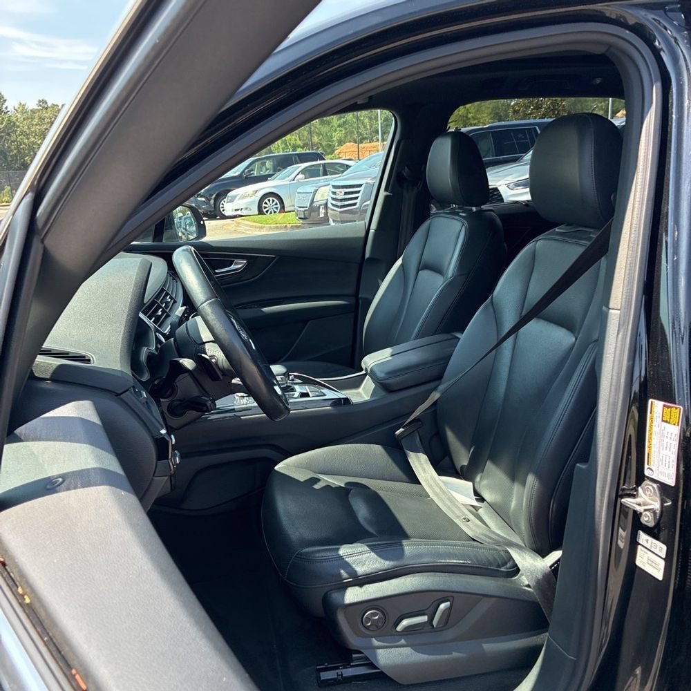 Used 2018 Audi Q7 3.0T Prestige AWD/4WD image 5