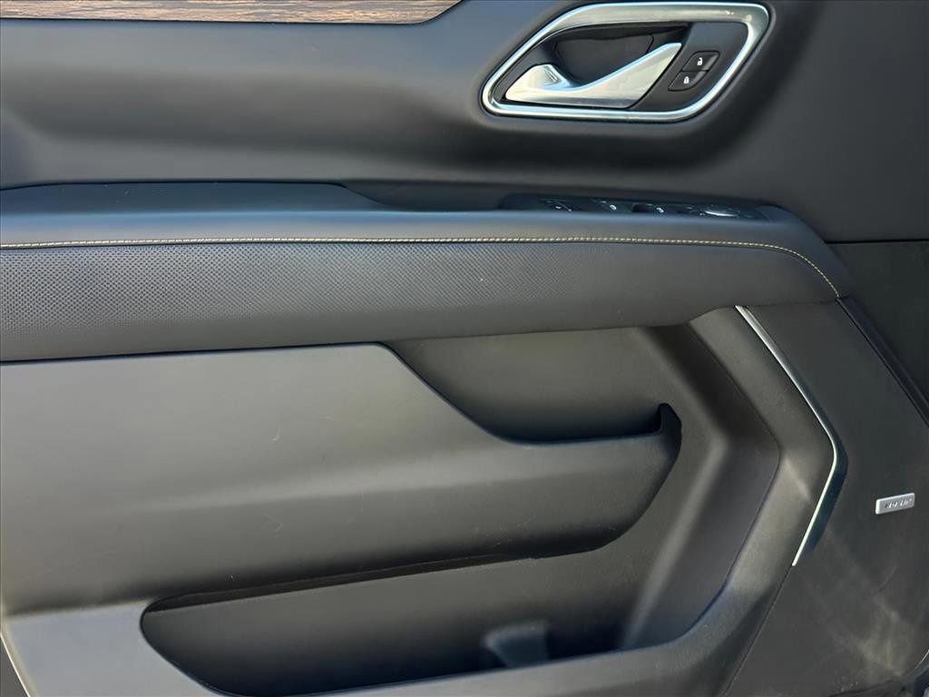 Certified 2024 Chevrolet Suburban Premier image 26