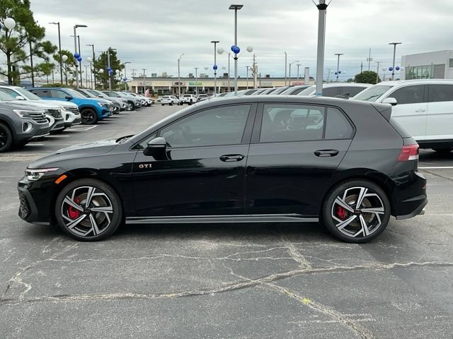 New 2026 Volkswagen GTI SE FWD image 6