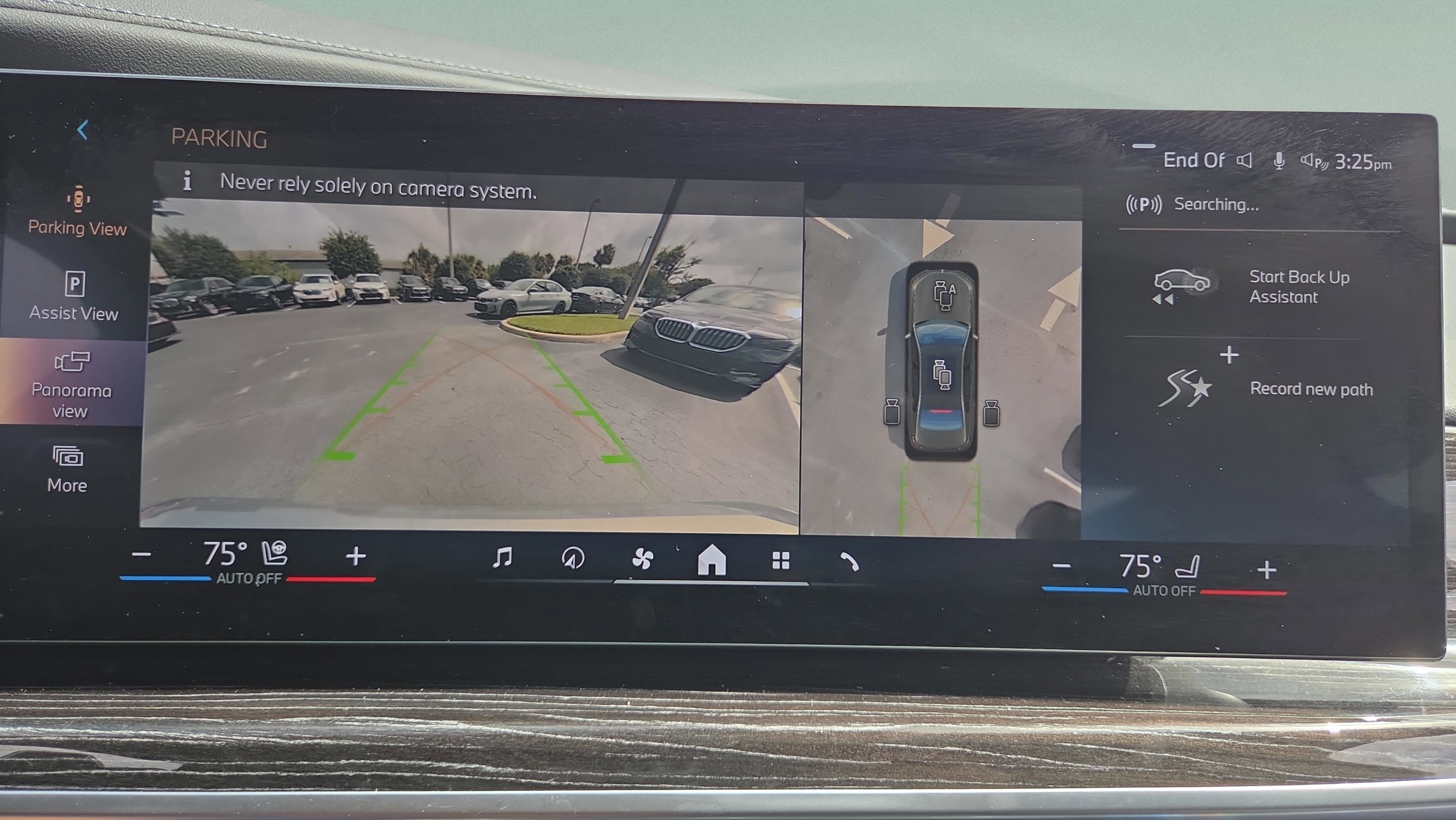 Certified 2023 BMW 740i RWD image 30