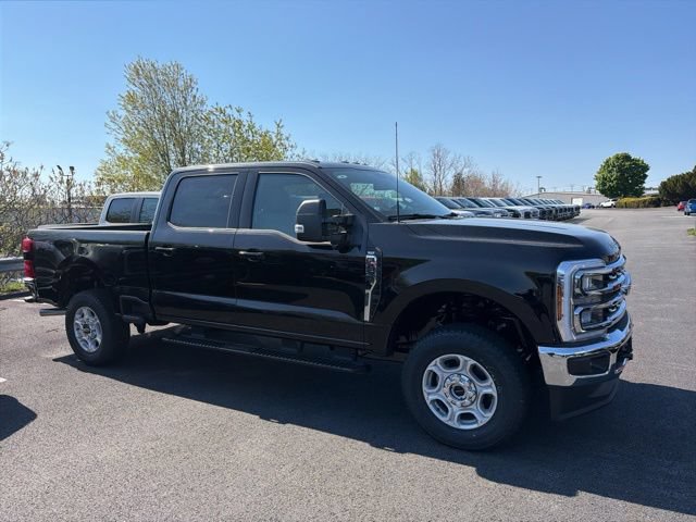 New 2026 Ford F250 XLT w/ XLT Premium Package AWD/4WD image 2