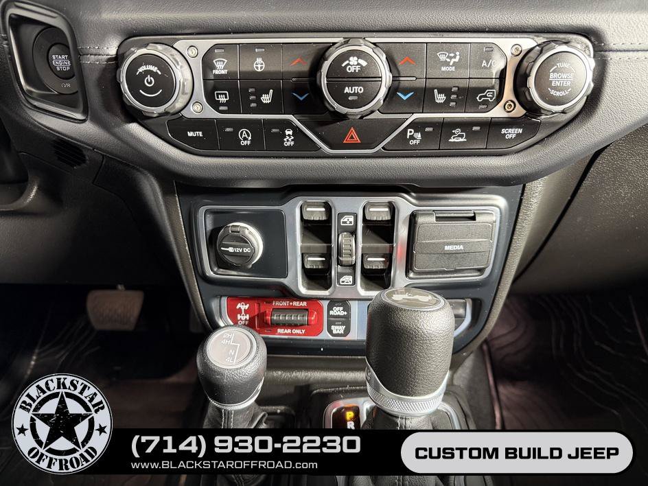 Used 2024 Jeep Wrangler Unlimited Rubicon w/ Technology Group AWD/4WD image 28