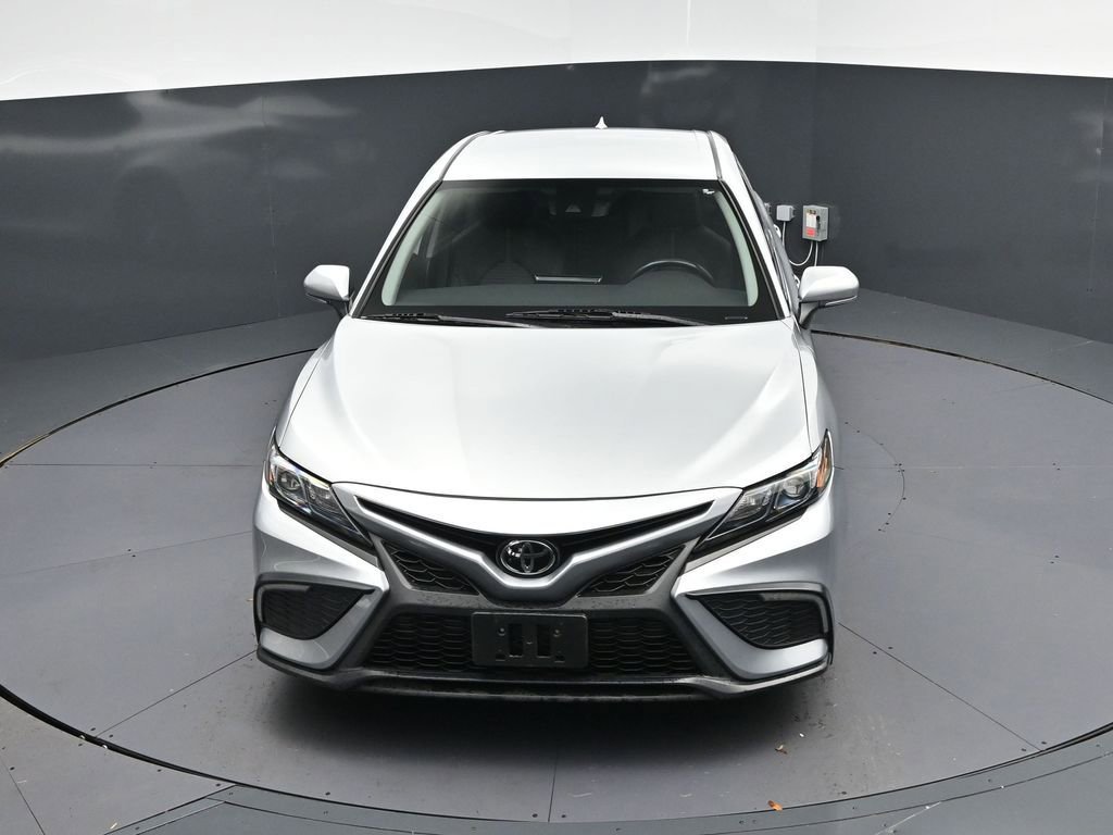 Used 2024 Toyota Camry SE image 38