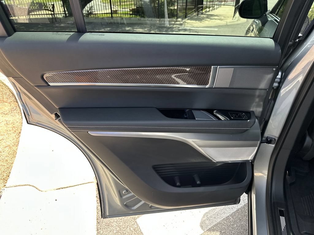 Used 2026 Cadillac Vistiq Sport w/ LPO, Floor Liner Package AWD/4WD image 33
