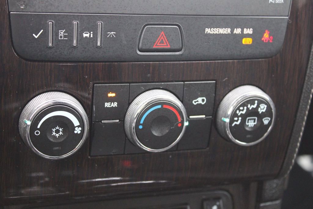 Used 2017 Chevrolet Traverse LT w/ Style and Technology Package image 35