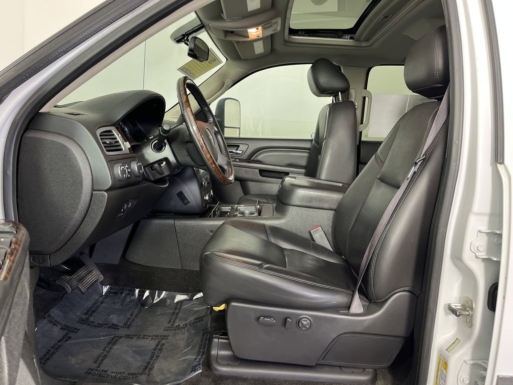 Used 2013 GMC Sierra 3500 Denali image 10